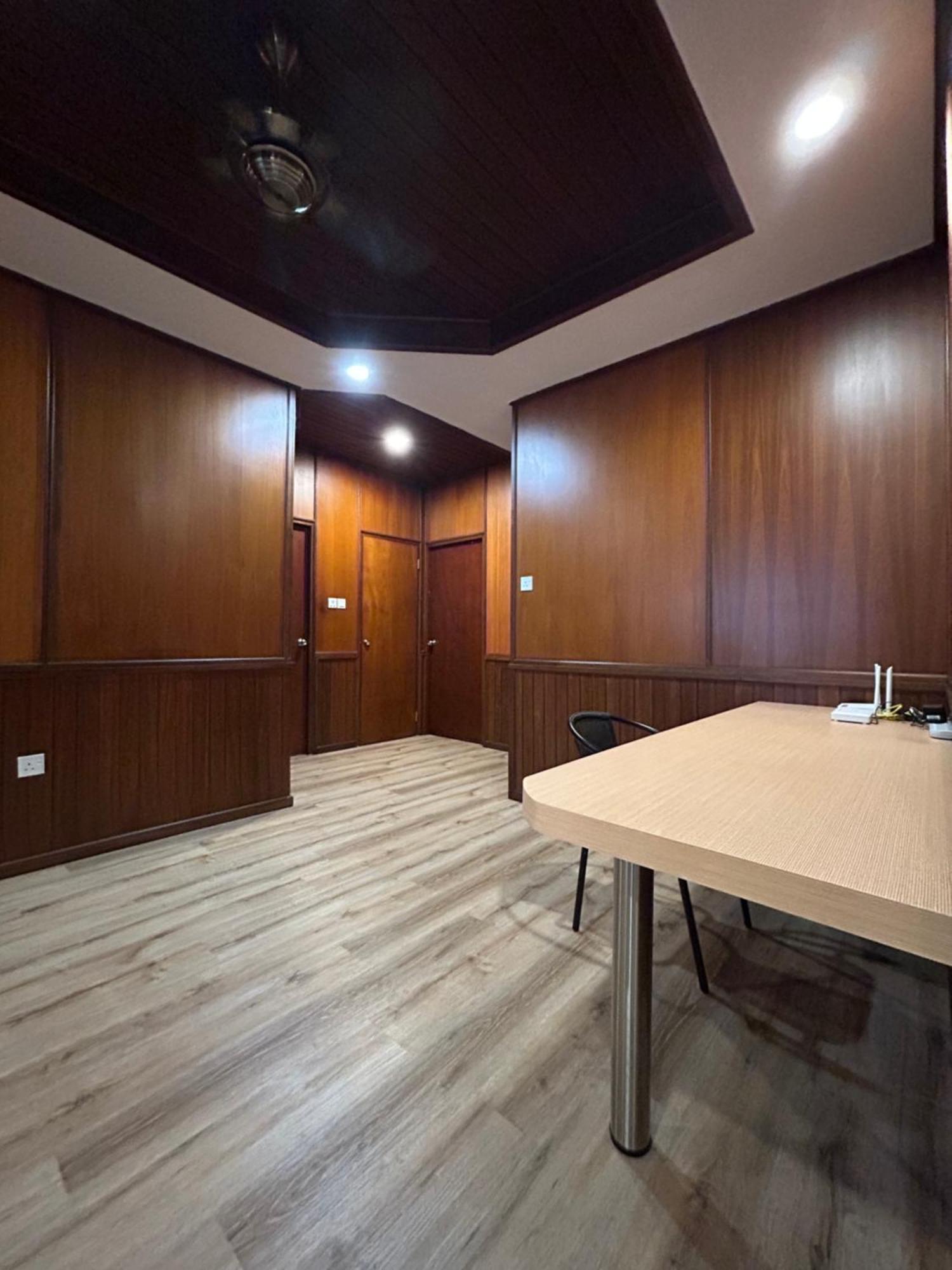 De Wooden Bungalow - Stutong Kuching Ngoại thất bức ảnh